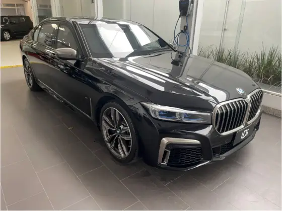 BMW M 760Li 6.6 V12 TWINPOWER GASOLINA XDRIVE STEPTRONIC