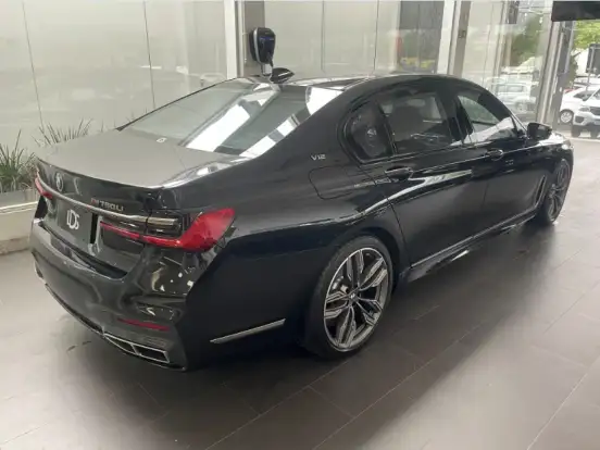 BMW-M 760Li-2019
