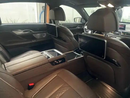 BMW-M 760Li-2019