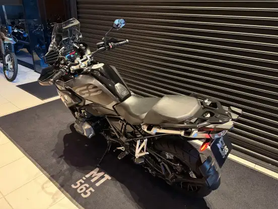 BMW-R 1250 GS PREMIUM TRIPLE BLACK BMW-R 1250 GS PREMIUM TRIPLE BLACK-2021