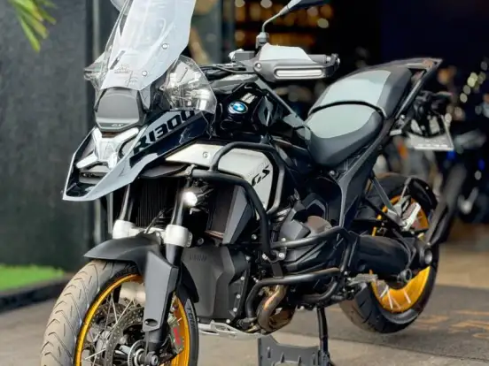 BMW-R 1300 GS TRIPLE BLACK BMW-R 1300 GS TRIPLE BLACK-2024