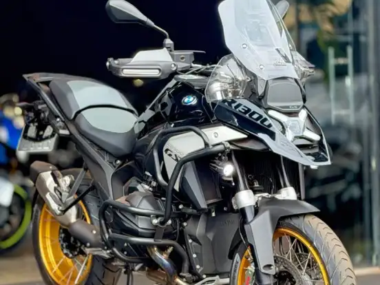 BMW-R 1300 GS TRIPLE BLACK BMW-R 1300 GS TRIPLE BLACK-2024