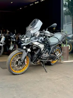 BMW-R 1300 GS TRIPLE BLACK-2024
