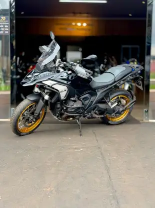 BMW-R 1300 GS TRIPLE BLACK BMW-R 1300 GS TRIPLE BLACK-2024