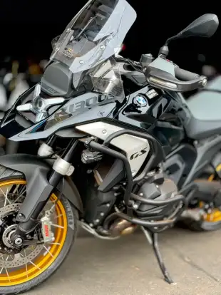 BMW-R 1300 GS TRIPLE BLACK BMW-R 1300 GS TRIPLE BLACK-2024