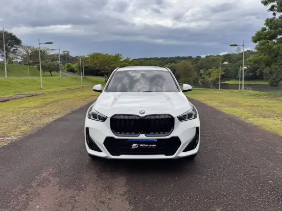 BMW-X1-2023