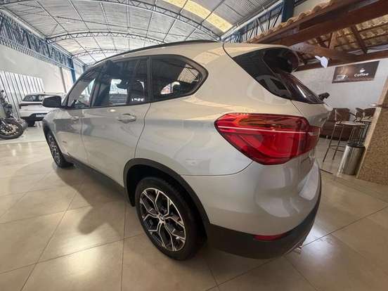 BMW-X1-2.0 16V TURBO ACTIVEFLEX SDRIVE20I 4P AUTOMÁTICO BMW-X1-2017