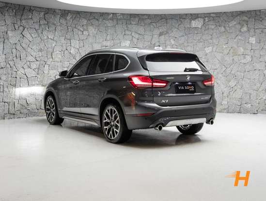 BMW-X1-2.0 16V TURBO ACTIVEFLEX SDRIVE20I X-LINE 4P AUTOMÁTICO BMW-X1-2022
