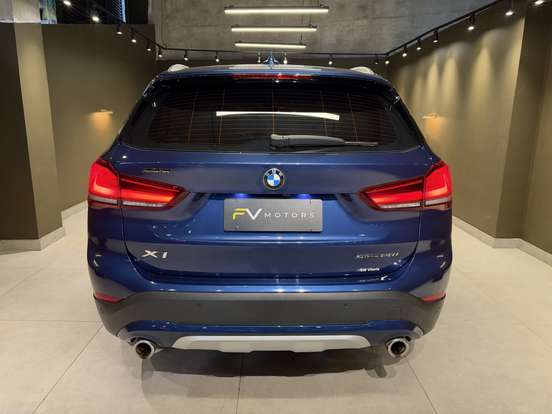 BMW-X1-2.0 16V TURBO ACTIVEFLEX SDRIVE20I X-LINE 4P AUTOMÁTICO BMW-X1-2022