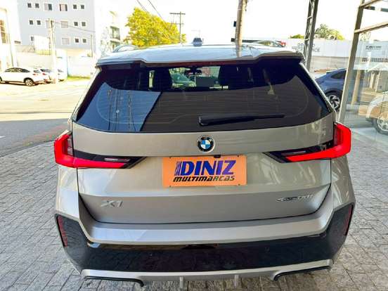 BMW-X1-2024