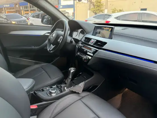 BMW-X2-2019