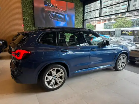 BMW-X3-2021