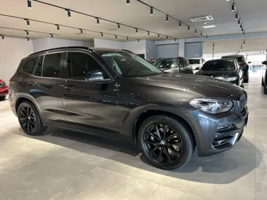 BMW-X3-2021