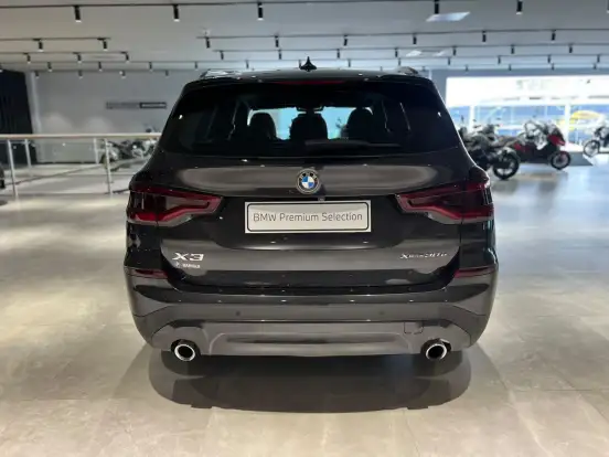 BMW-X3-2021