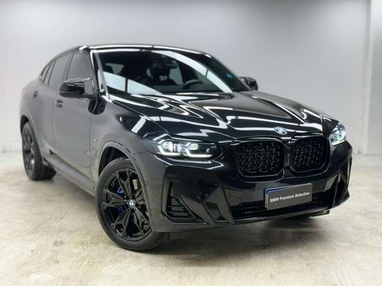 BMW-X4-2022