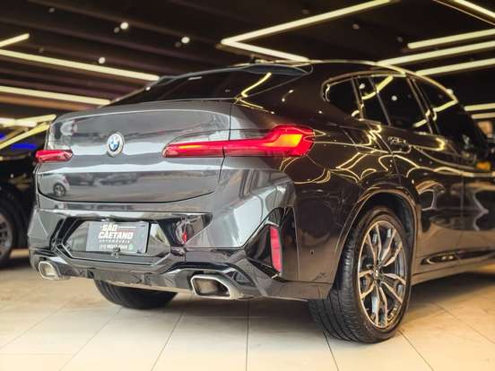 BMW-X4-2024