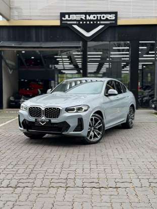 BMW-X4-2022