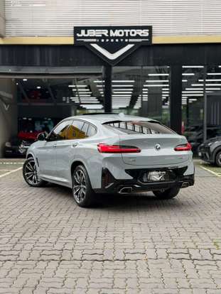 BMW-X4-2022