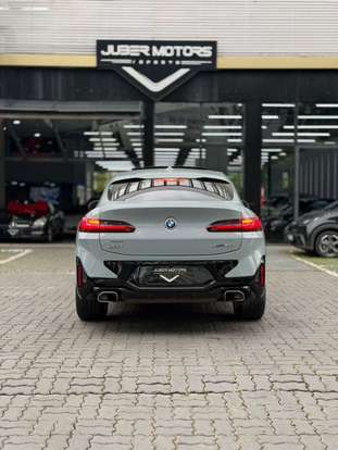 BMW-X4-2022