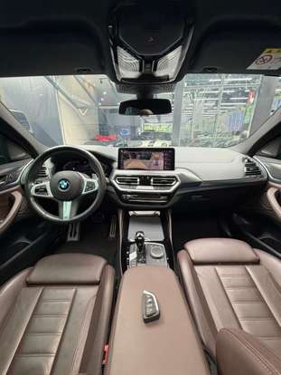 BMW-X4-2022