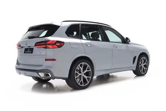 BMW-X5-2025