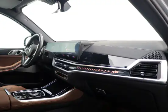 BMW-X5-2025