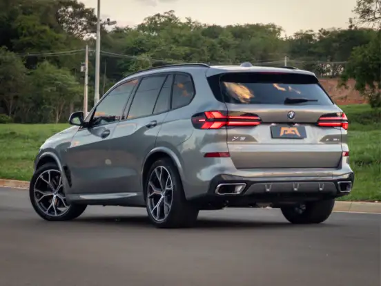 BMW-X5-3.0 I6 TURBO HÍBRIDO XDRIVE50E M SPORT AUTOMÁTICO BMW-X5-2025