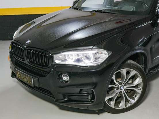 BMW-X5-3.0 FULL 4X4 35I 6 CILINDROS 24V GASOLINA 4P AUTOMÁTICO BMW-X5-2016