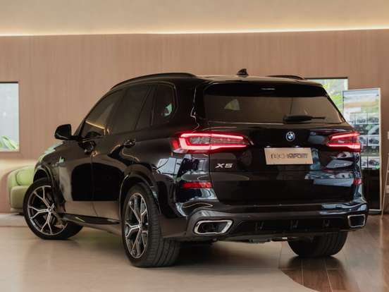 BMW-X5-2022