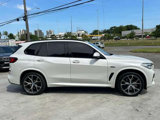 BMW-X5-3.0 I6 TURBO HÍBRIDO XDRIVE45E M SPORT AUTOMÁTICO BMW-X5-2021