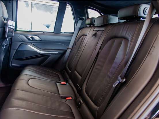 BMW-X5-2022