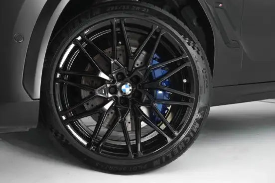 BMW-X6-2023