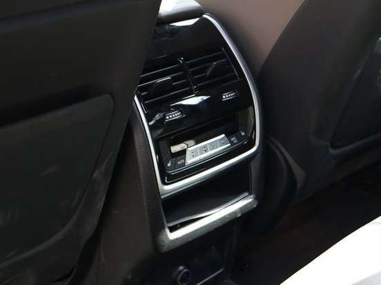 BMW-X6-2023