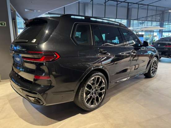 BMW-X7-3.0 TWINPOWER GASOLINA XDRIVE40I M SPORT STEPTRONIC BMW-X7-2025