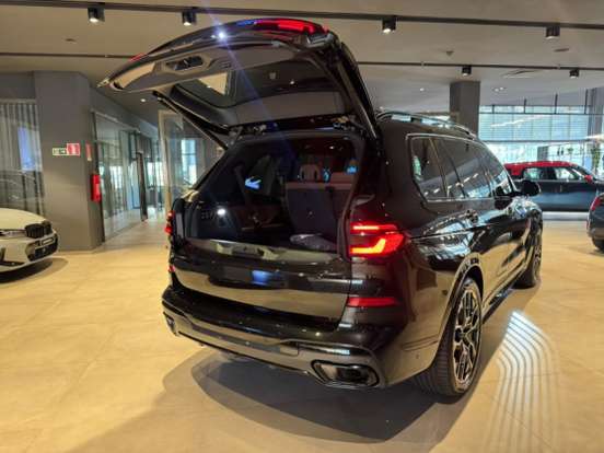BMW-X7-3.0 TWINPOWER GASOLINA XDRIVE40I M SPORT STEPTRONIC BMW-X7-2025