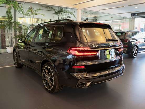 BMW-X7-3.0 TWINPOWER GASOLINA XDRIVE40I M SPORT STEPTRONIC BMW-X7-2025
