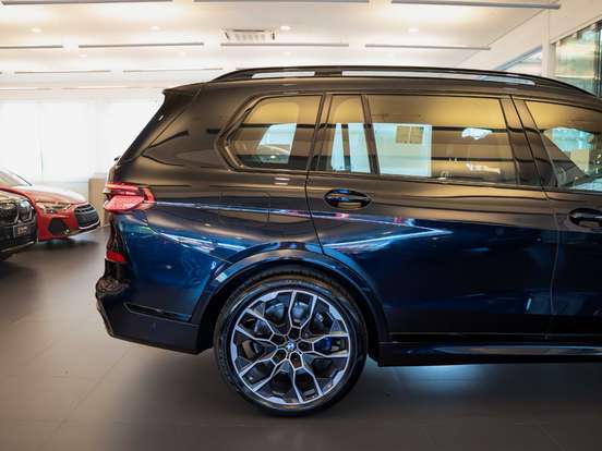 BMW-X7-3.0 TWINPOWER GASOLINA XDRIVE40I M SPORT STEPTRONIC BMW-X7-2025