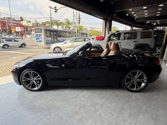 BMW-Z4-2.0 16V TURBO GASOLINA SDRIVE20I AUTOMÁTICO BMW-Z4-2015