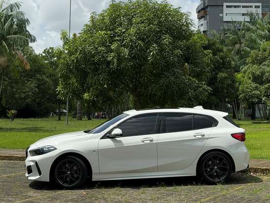 BMW-118i-1.5 12V GASOLINA M SPORT STEPTRONIC BMW-118i-2023