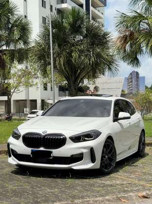 BMW-118i-2023