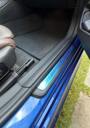 BMW-320i-2021