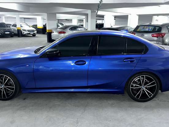 BMW-320i-2.0 16V TURBO GASOLINA M SPORT AUTOMÁTICO BMW-320i-2020