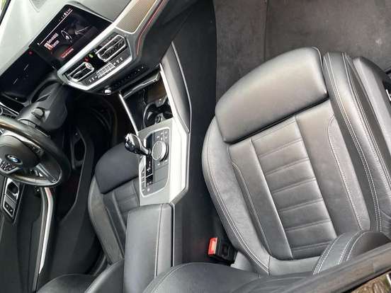 BMW-320i-2.0 16V TURBO GASOLINA M SPORT AUTOMÁTICO BMW-320i-2020