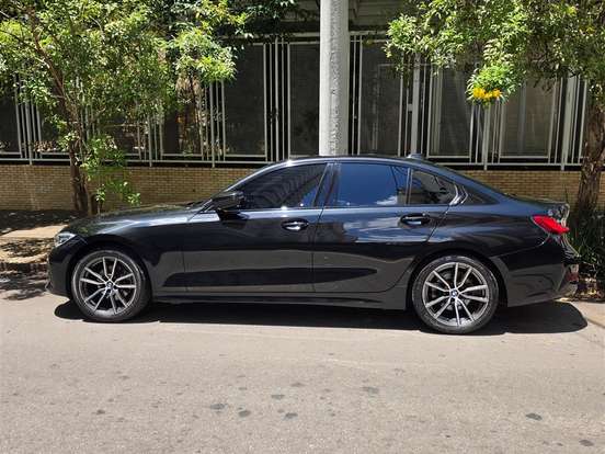 BMW-320i-2.0 16V TURBO GASOLINA SPORT AUTOMÁTICO BMW-320i-2019