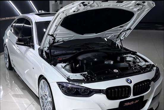 BMW-320i-2016