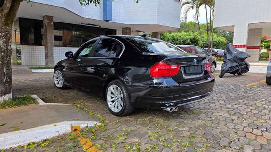 BMW-325i-2.5 SEDAN 24V GASOLINA 4P AUTOMÁTICO BMW-325i-2011