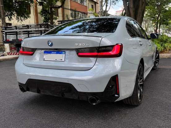BMW-330e-2.0 16V TURBO HÍBRIDO M SPORT AUTOMÁTICO BMW-330e-2024