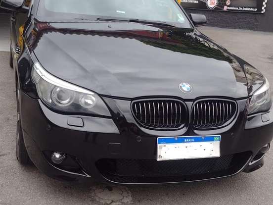 BMW-550i-4.8 SEDAN V8 32V GASOLINA 4P AUTOMÁTICO BMW-550i-2005