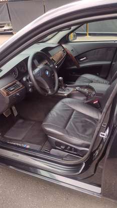 BMW-550i-2005