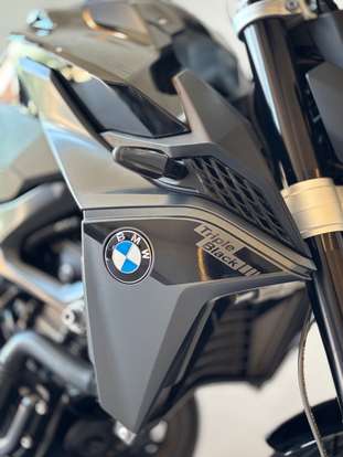 BMW-F 900 R SPORT PLUS-2024